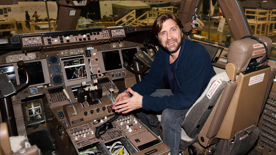 Ruben Östlund sul set del suo film The Entertainment System Is Down