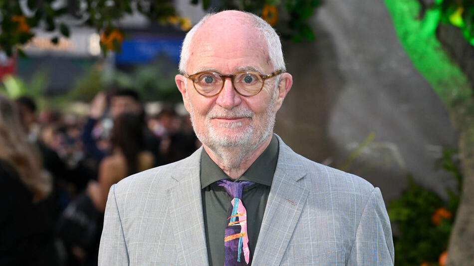 Jim Broadbent alla prima mondiale di Paddington in Peru a Leicester Square il 3 novembre 2024