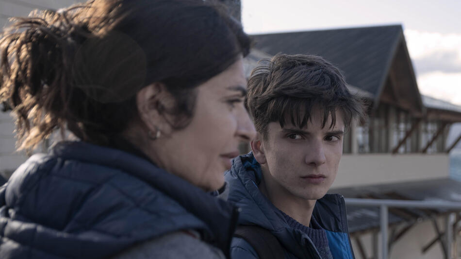 (S-D) Matías Recalt come Bruno, Soledad Villamil come Ema in Atrapados 1x03