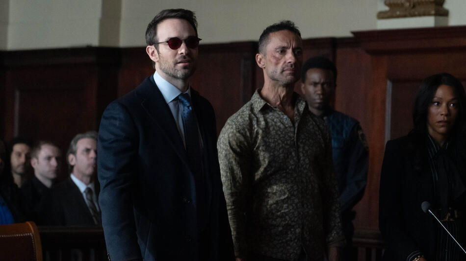 (S-D) Wilson Fisk/Kingpin (Vincent D'Onofrio) e Kirsten McDuffie, ADA (Nikki M. James) in Daredevil: Rinascita 1x02