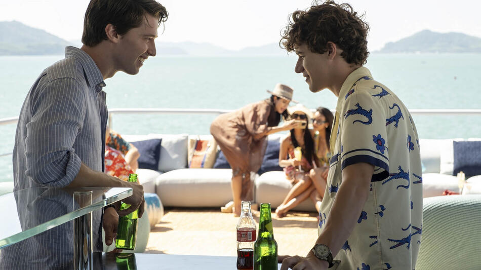 Patrick Schwarzenegger, Sam Nivola in The White Lotus 3x04