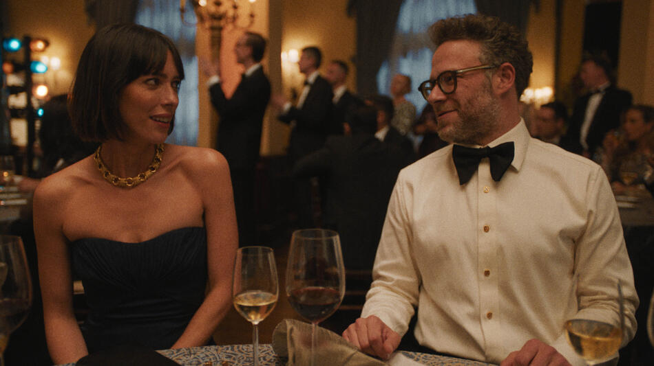 Rebecca Hall e Seth Rogen in The Studio 1x06