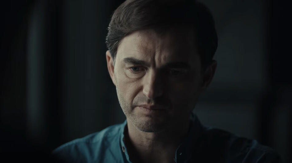 Il bacio della cavalletta, scena da trailer