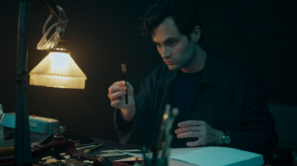 Penn Badgley come Joe Goldberg in You 5x07