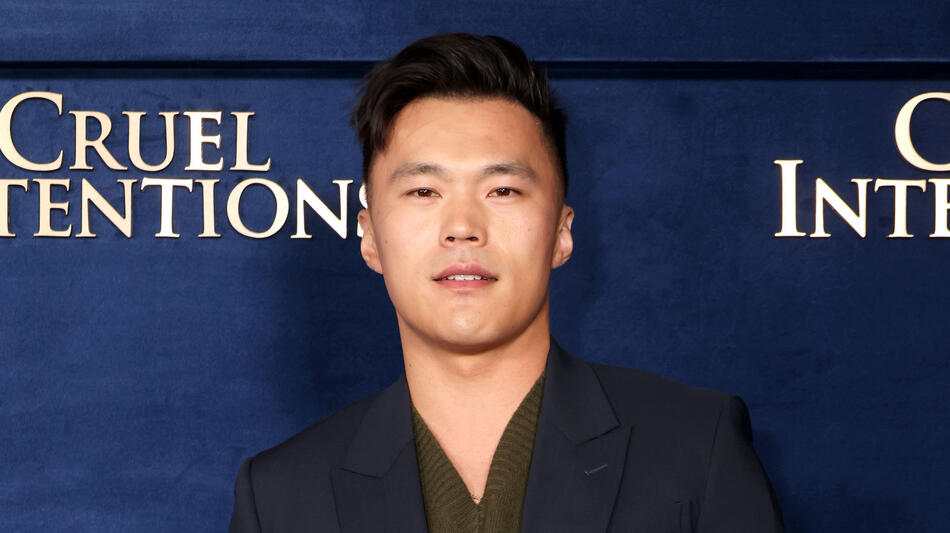 John Harlan Kim alla première di Cruel Intentions sul red carpet di Los Angeles presso l'Ebell Club di Los Angeles il 19 novembre 2024 a Los Angeles, California