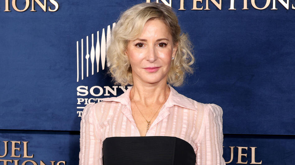 Sara Goodman alla première di Cruel Intentions sul red carpet di Los Angeles presso l'Ebell Club di Los Angeles il 19 novembre 2024 a Los Angeles, California