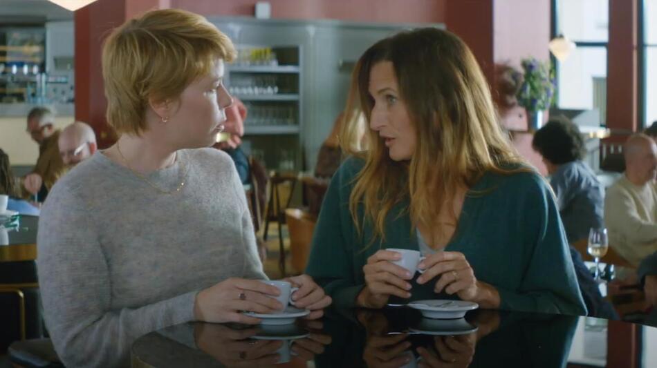 Tre Amiche di Emmanuel Mouret, scena da trailer