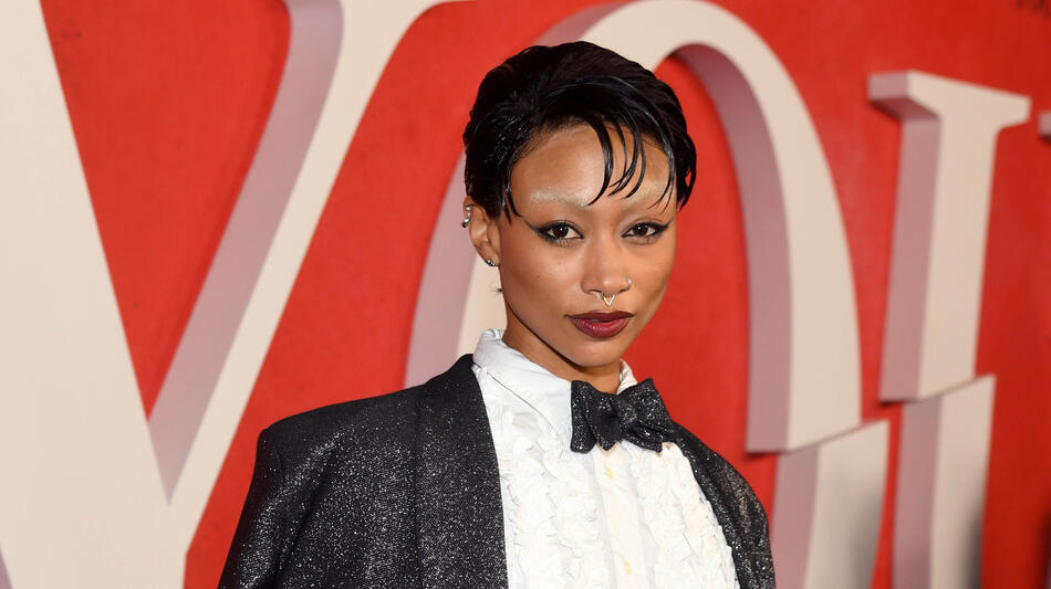 Tati Gabrielle partecipa alla proiezione speciale di YOU - Stagione 5 NYC al Paris Theater il 23 aprile 2025 a New York