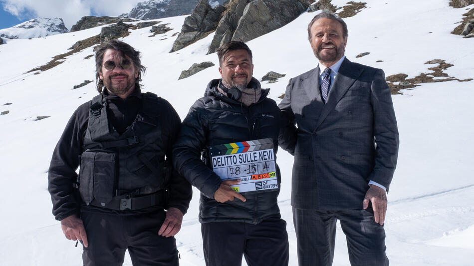 Lillo Petrolo, Eros Puglielli e Christian De Sica sul set del film Delitto Sulle Nevi (titolo da definire)