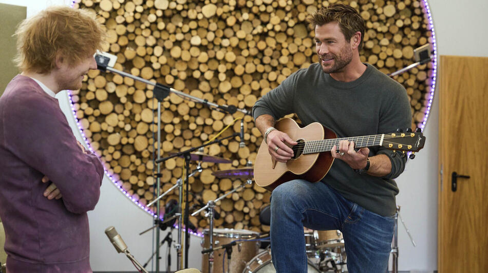 Ed Sheeran e Chris Hemsworth in Limitless: Live Better Now 1x01 - Immagine dal set