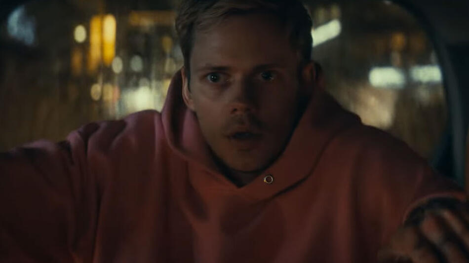 Bill Skarsgård in Locked - In Trappola, scena da Trailer