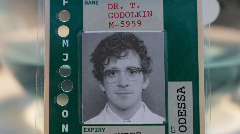 Ethan Slater come Thomas Godolkin in Gen V 2x01