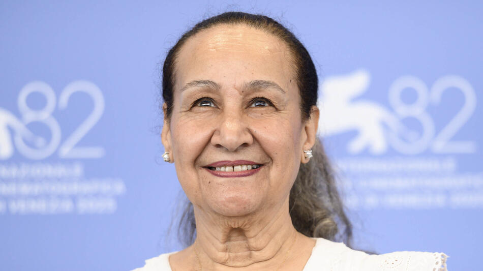 L'attrice Khairiah Nathmy al photocall del film Hijra di Shahad Ameen alla 82a Mostra del Cinema di Venezia, giovedì 28 agosto 2025