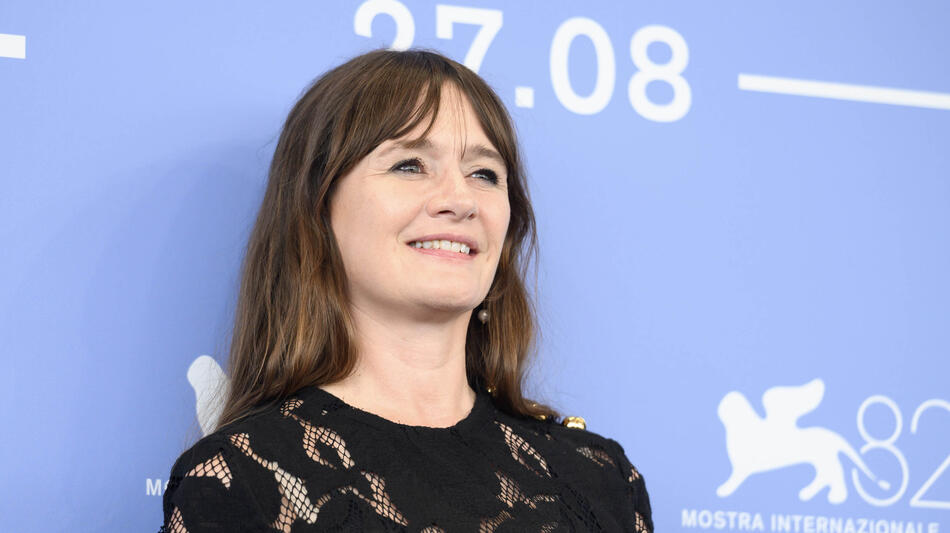 L'attrice Emily Mortimer al photocall del film Jay Kelly di Noah Baumbach alla 82a Mostra del Cinema di Venezia, giovedì 28 agosto 2025