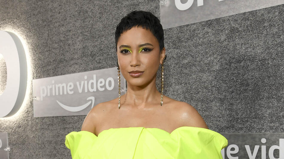 Andy Allo partecipa alla proiezione speciale e al red carpet della seconda stagione di Upload di Prime Video presso The West Hollywood Edition l'8 marzo 2022 a West Hollywood, California