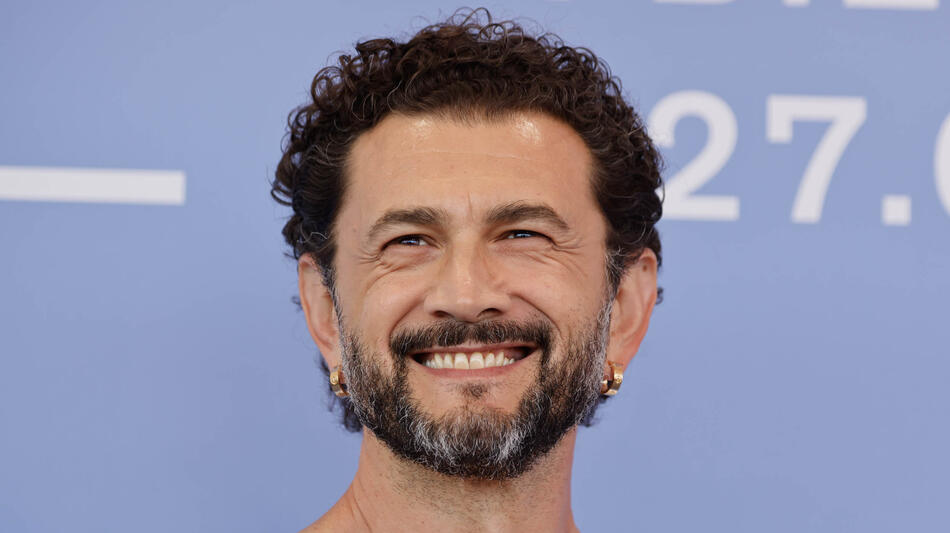 Vinicio Marchioni al photocall del film Orfeo di Virgilio Villoresi alla 82a Mostra del Cinema di Venezia, lunedì 1 settembre 2025
