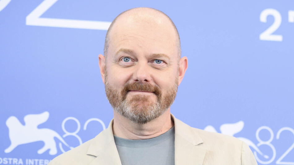 Il regista Alexandre O. Philippe al photocall del suo film Kim Novak's Vertigo alla 82a Mostra del Cinema di Venezia, lunedì 1 settembre 2025