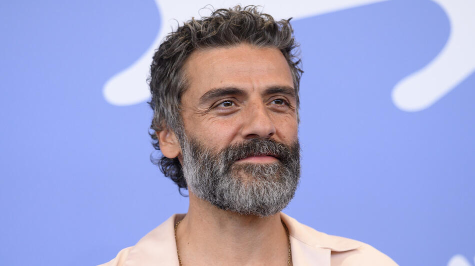 L'attore Oscar Isaac al photocall del film In the Hand of Dante di Julian Schnabel alla 82a Mostra del Cinema di Venezia, mercoledì 3 settembre 2025