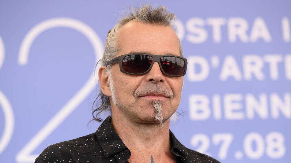 Piero Pelù al photocall del film Piero Pelù. Rumore Dentro di Francesco Fei alla 82a Mostra del Cinema di Venezia, venerdì 5 settembre 2025