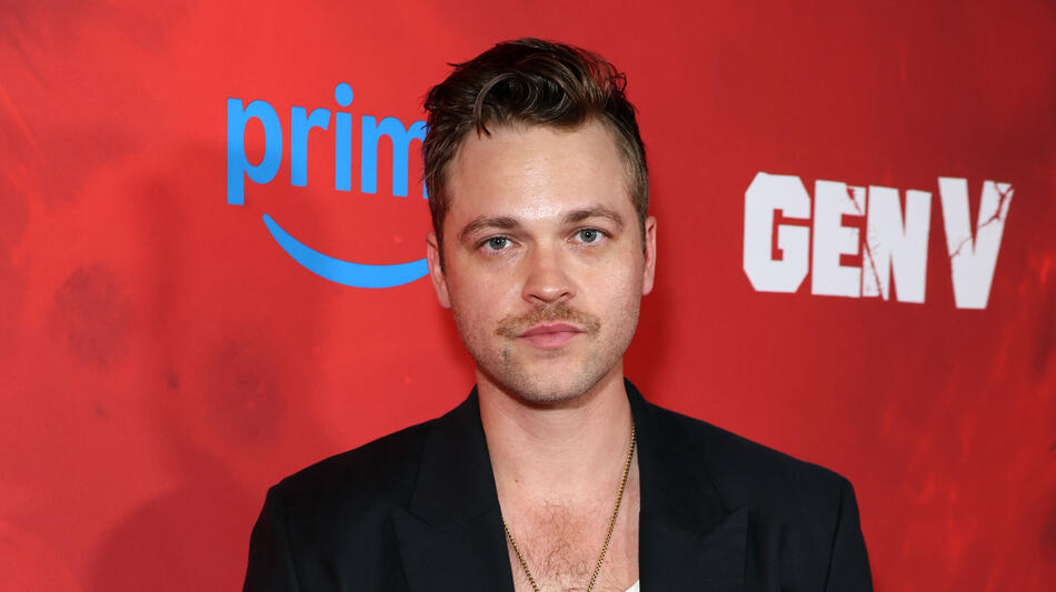 Alexander Calvert partecipa alla première e all'after-party della seconda stagione di Gen V al Silver Screen Theater presso il Pacific Design Center il 10 settembre 2025 a West Hollywood, California
