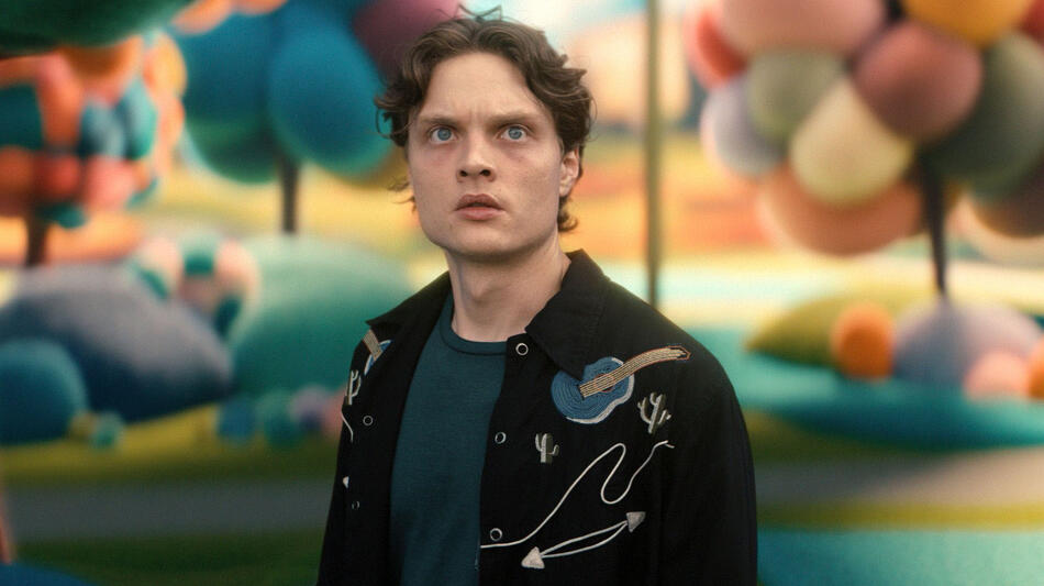 Asa Germann (Sam) in Gen V 2x03