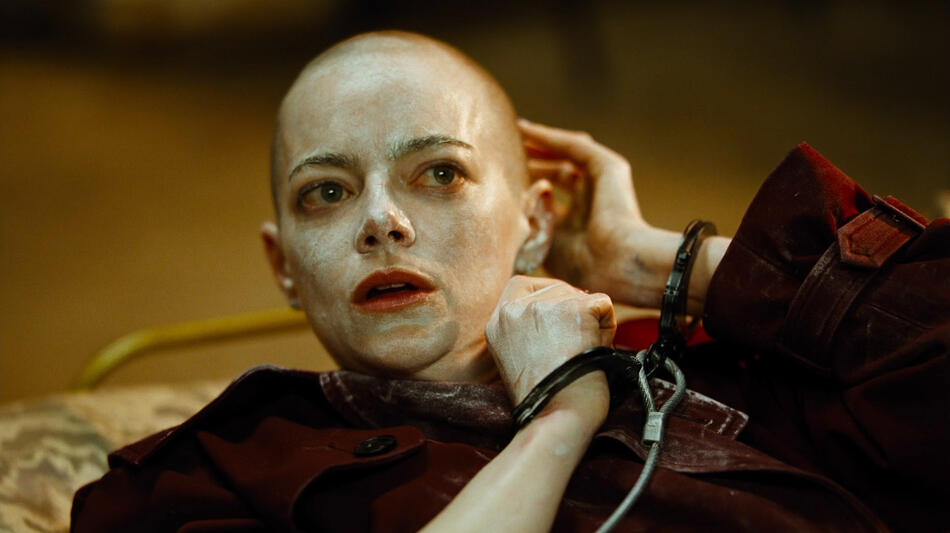 Bugonia di Yorgos Lanthimos, scena da Trailer