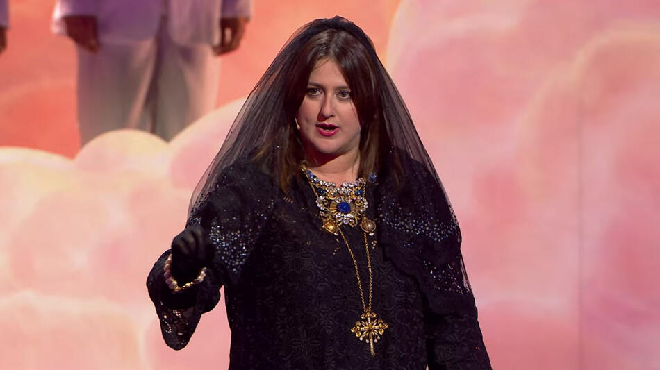 RIP - Roast in Peace, scena da trailer