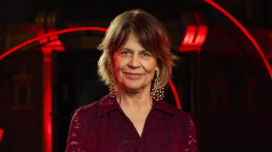 Linda Hamilton alla World Premiere di Stranger Things - Stagione 5 al TCL Chinese 6 Theatres il 6 Novembre 2025 in Hollywood, California
