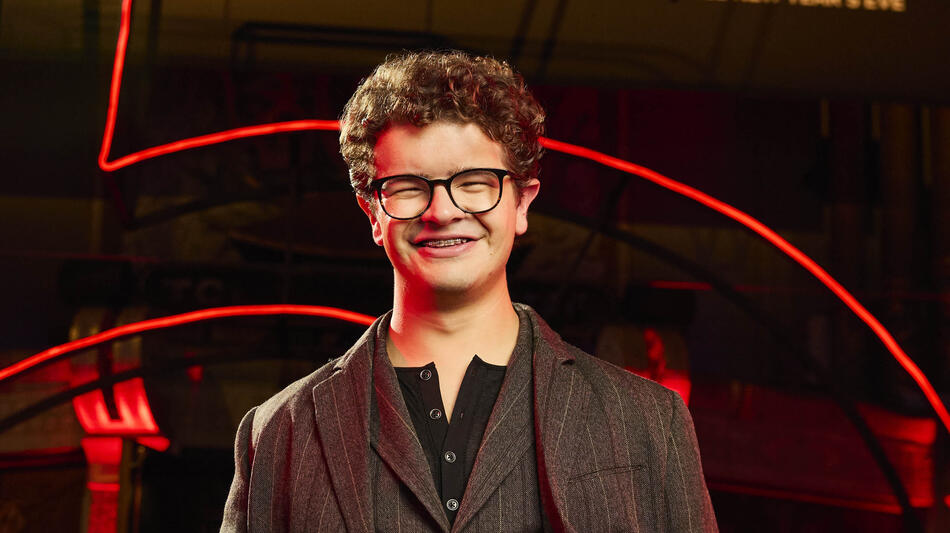 Gaten Matarazzo alla World Premiere di Stranger Things - Stagione 5 al TCL Chinese 6 Theatres il 6 Novembre 2025 in Hollywood, California