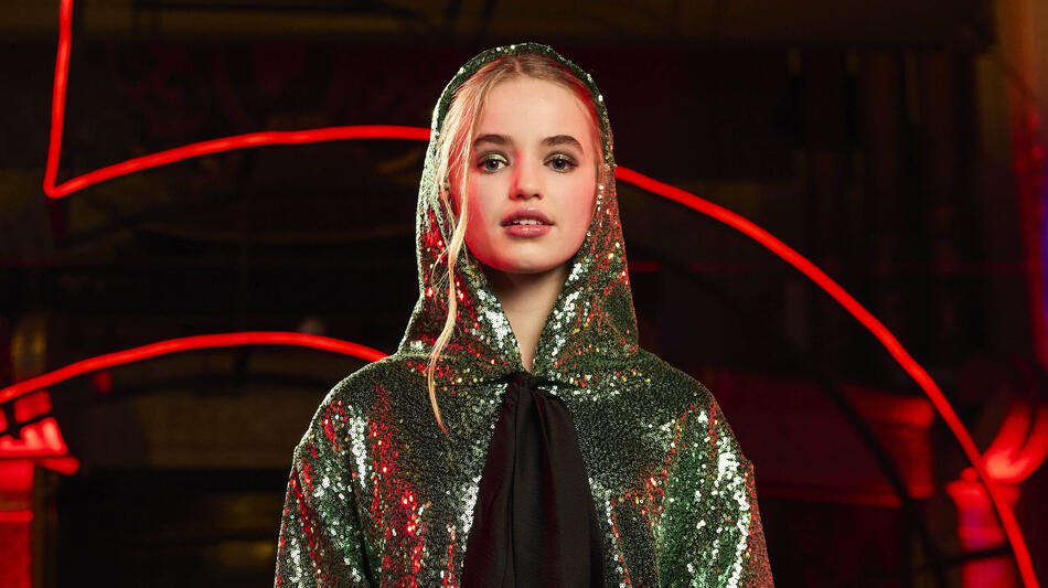 Nell Fisher alla World Premiere di Stranger Things - Stagione 5 al TCL Chinese 6 Theatres il 6 Novembre 2025 in Hollywood, California