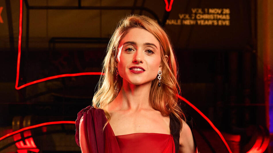 Natalia Dyer alla World Premiere di Stranger Things - Stagione 5 al TCL Chinese 6 Theatres il 6 Novembre 2025 in Hollywood, California