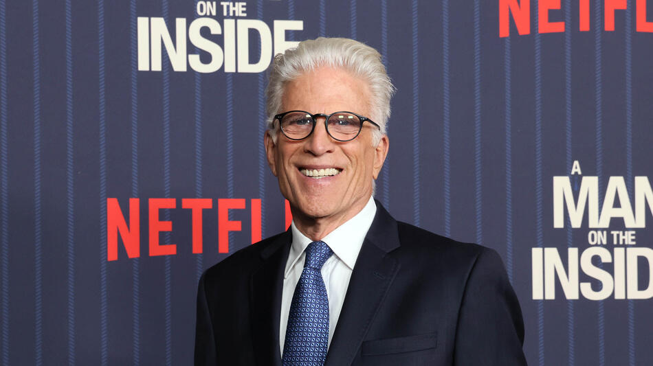 Ted Danson partecipa alla première di 'A Man on the Inside' di Netflix al Netflix Tudum Theater il 10 novembre 2024 a Los Angeles, California