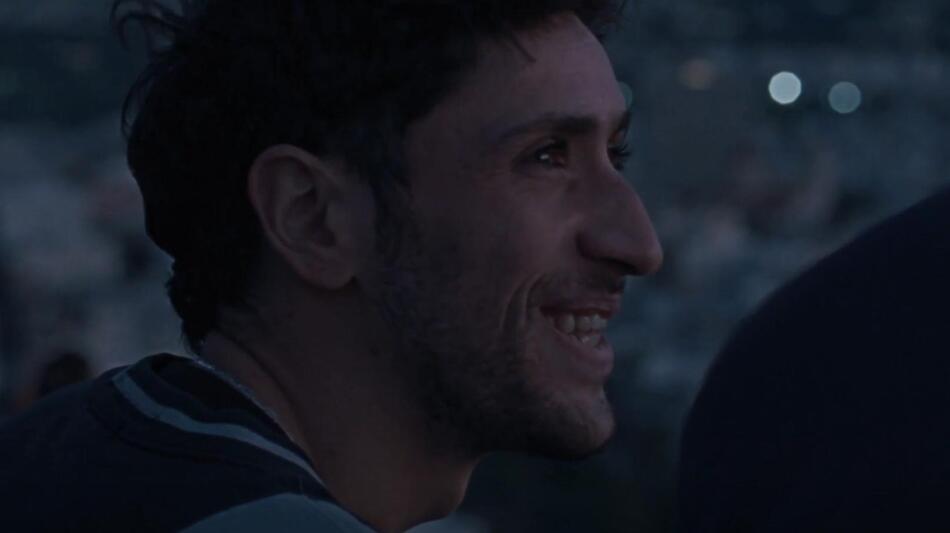 To a Land Unknown di Mahdi Fleifel, scena da clip Parlami del Bar