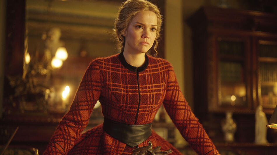 Lady Belle Fox (Maia Mitchell) in The Artful Dodger 2x07