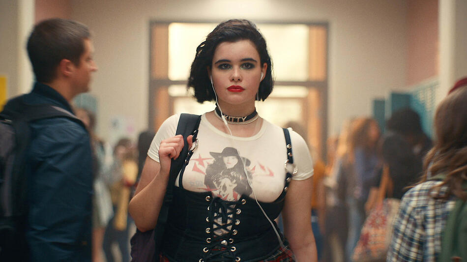 Barbie Ferreira in Euphoria 1x03