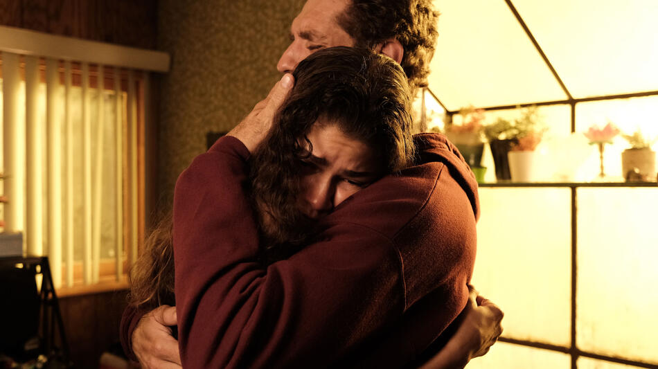 Zendaya in Euphoria 2x04