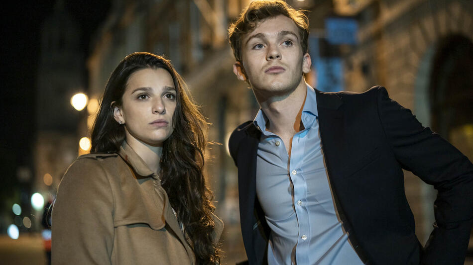 Marisa Abela, Harry Lawtey in Industry 1x02