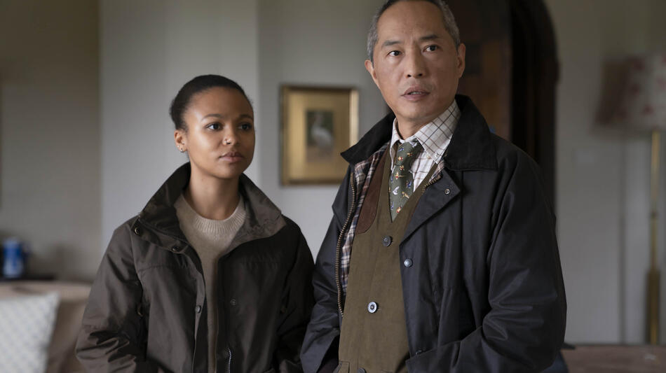 Myha'la Herrold, Ken Leung in Industry 2x03