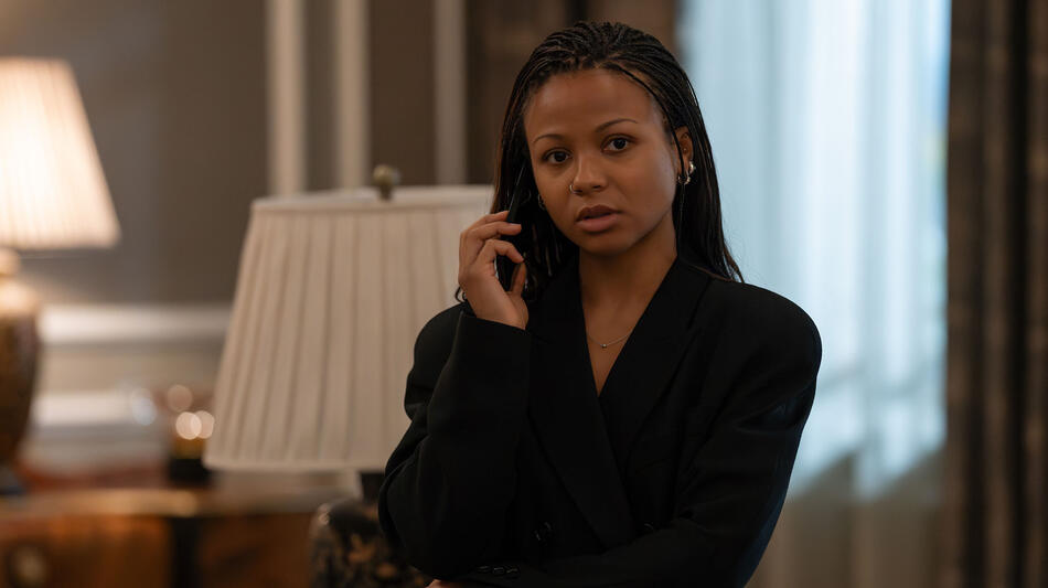 Myha'la in Industry 4x03