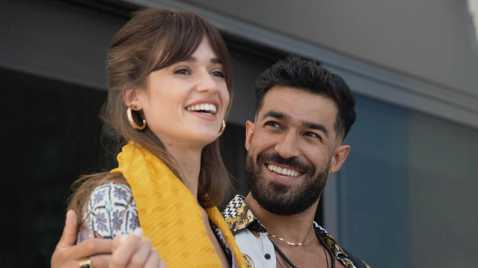 Niv Sultan e Sia Alipour in Tehran 2x04
