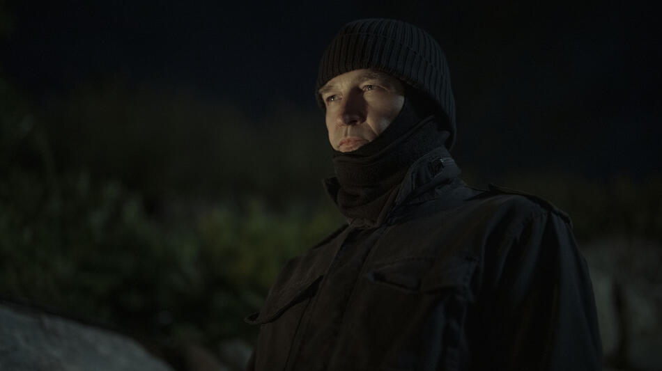 Stephen Moyer come The Father in The Night Agent 3x06