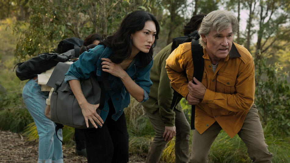 Mari Yamamoto e Kurt Russell in Monarch: Legacy of Monsters 1x05