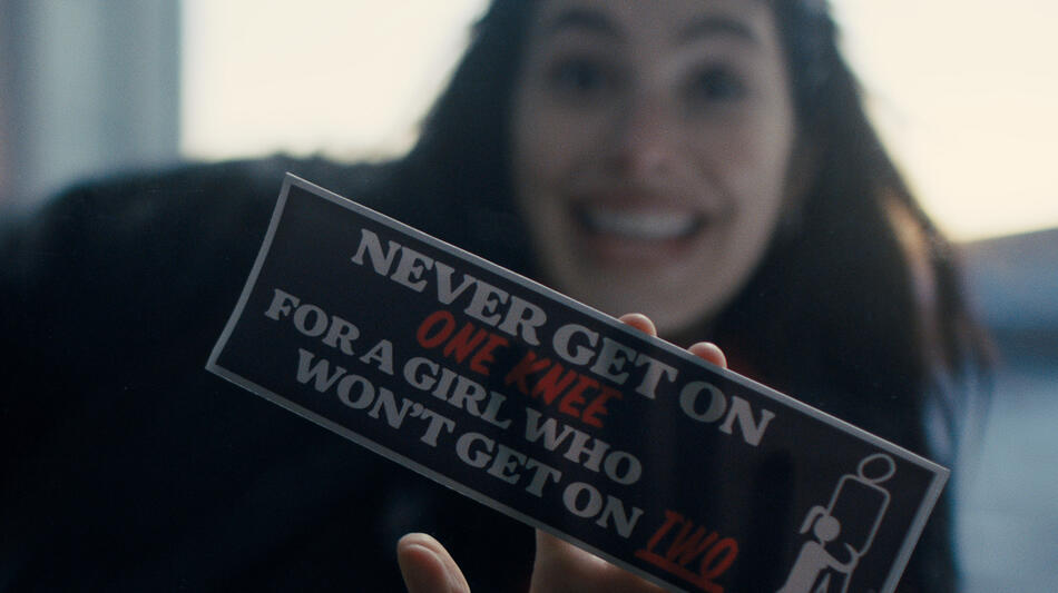 Camila Morrone come Rachel Harkin in Something Very Bad Is Going To Happen 1x01