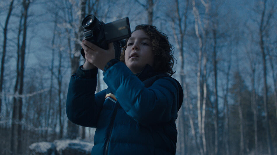 Sawyer Fraser come Jude in Something Very Bad Is Going To Happen 1x03