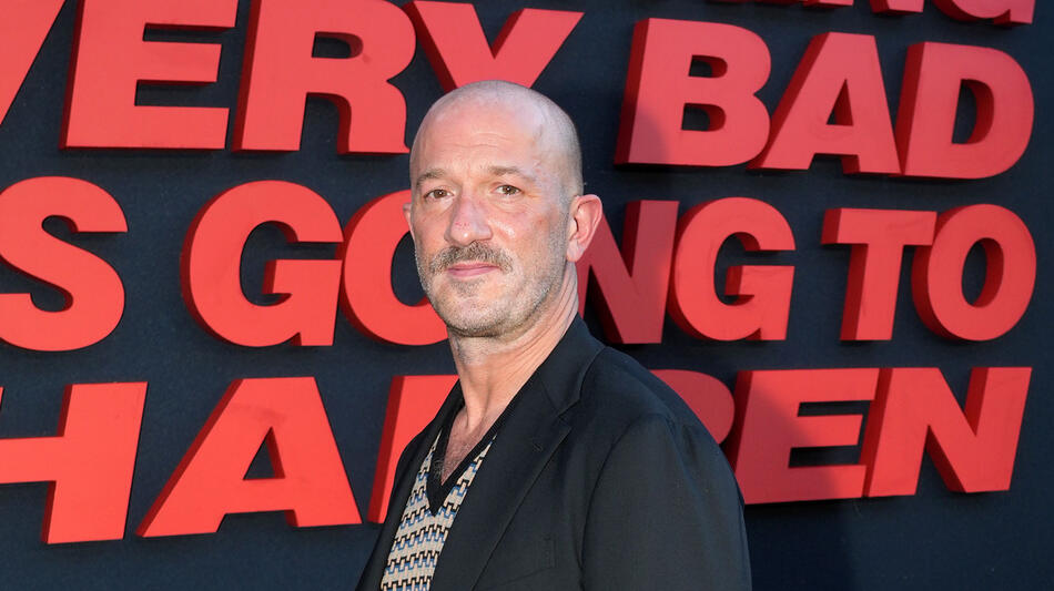 Colin Stetson partecipa alla première di 'Something Very Bad Is Going To Happen' di Netflix presso l'Egyptian Theatre di Hollywood il 19 marzo 2026 a Los Angeles, California