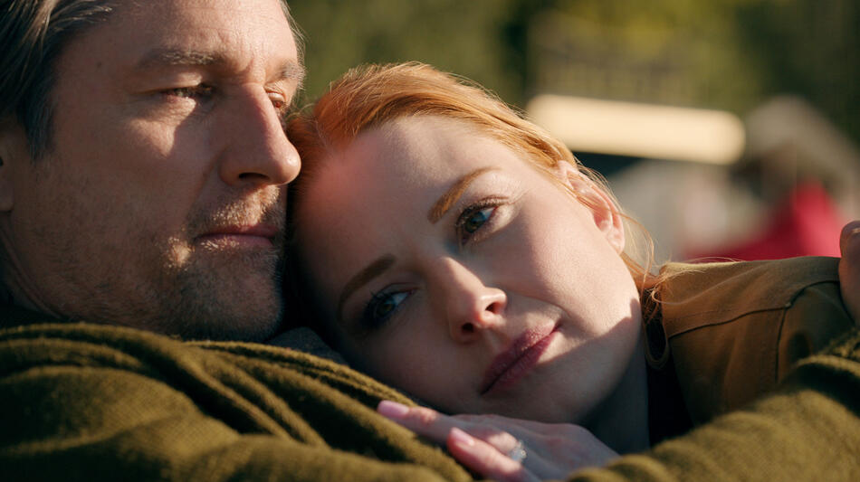 (S-D) Martin Henderson come Jack Sheridan, Alexandra Breckenridge come Mel Monroe in Virgin River 6x05