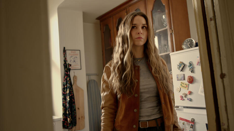 Elise Gatien come Lark in Virgin River 7x02