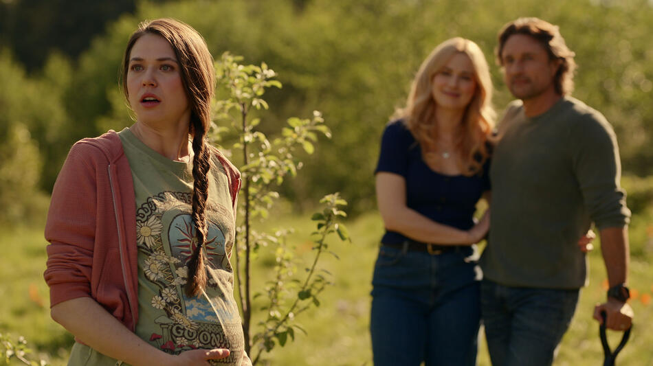 Rachel Drance come Marley, Alexandra Breckenridge come Melinda Monroe e Martin Henderson come Jack Sheridan in Virgin River 7x04
