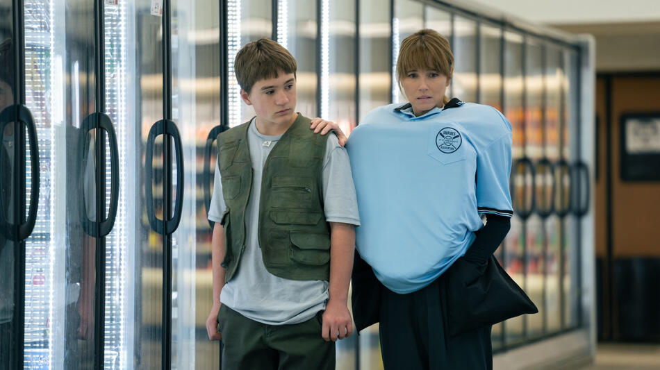 Arlan Ruf, Linda Cardellini in DTF St. Louis 1x04