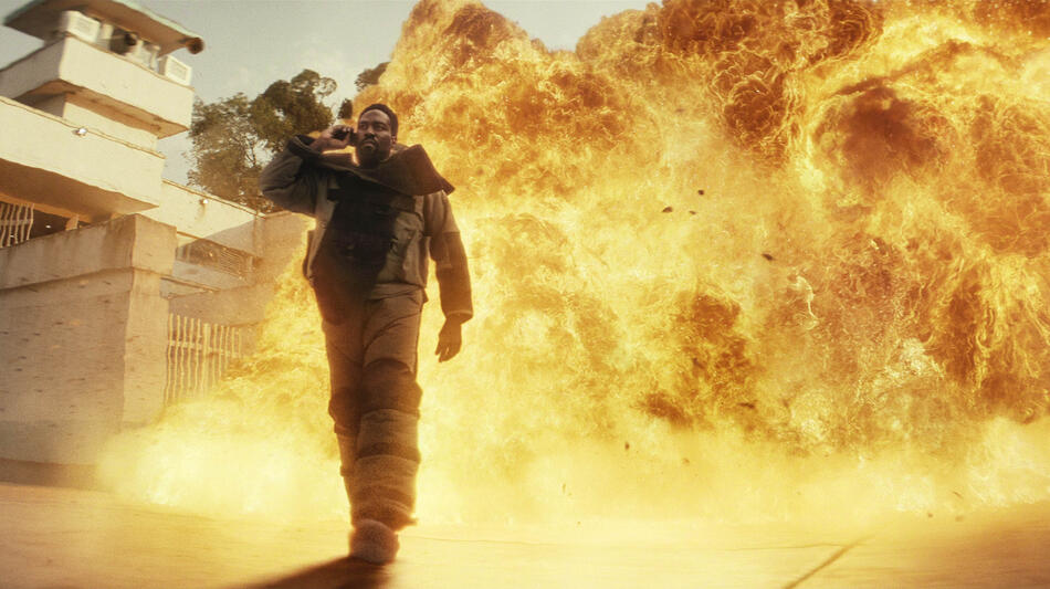 Yahya Abdul-Mateen II come John Creasy in Man on Fire - Sete di vendetta 1x01